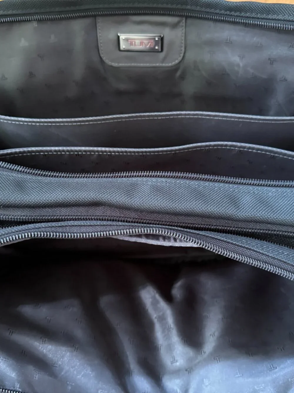 Tumi Alpha 26141D4 Black Expandable Laptop Briefcase - Picture 7 of 7